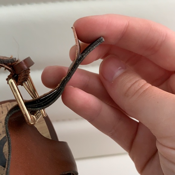 Guess Brown Wedges - Picture 8 of 8